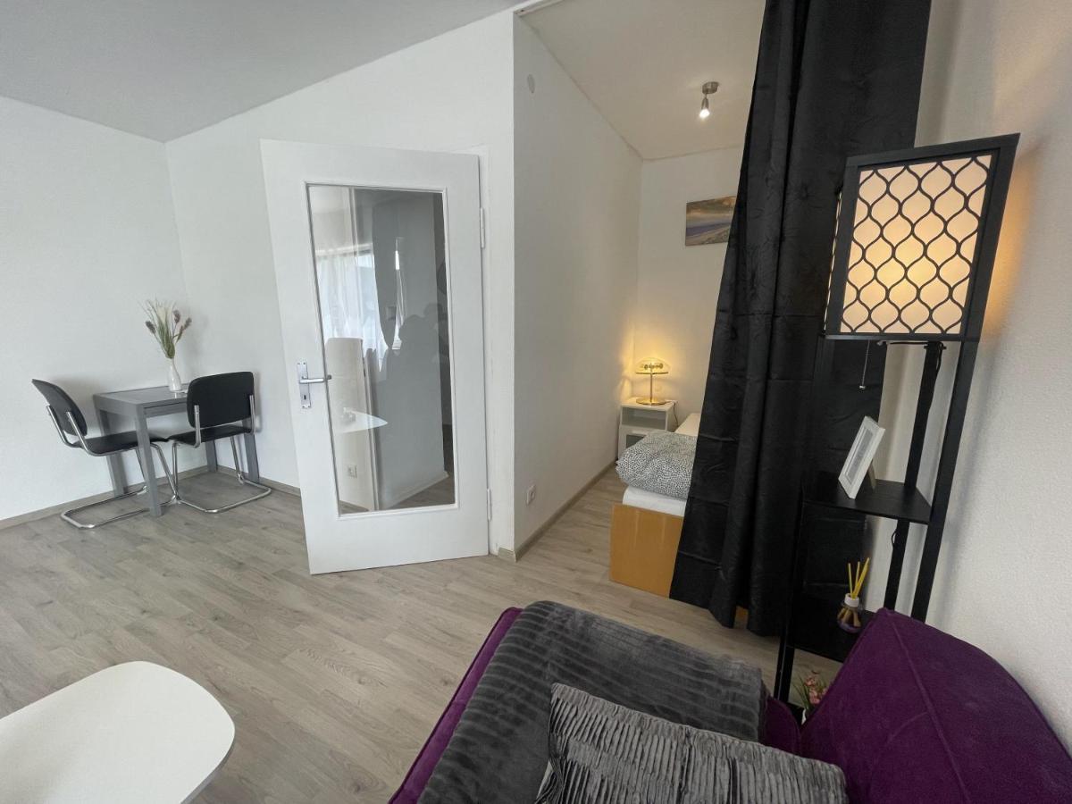 Perfekte 1,5 Zentral In Gegenueber Einkaufzentrum Apartment Leonberg