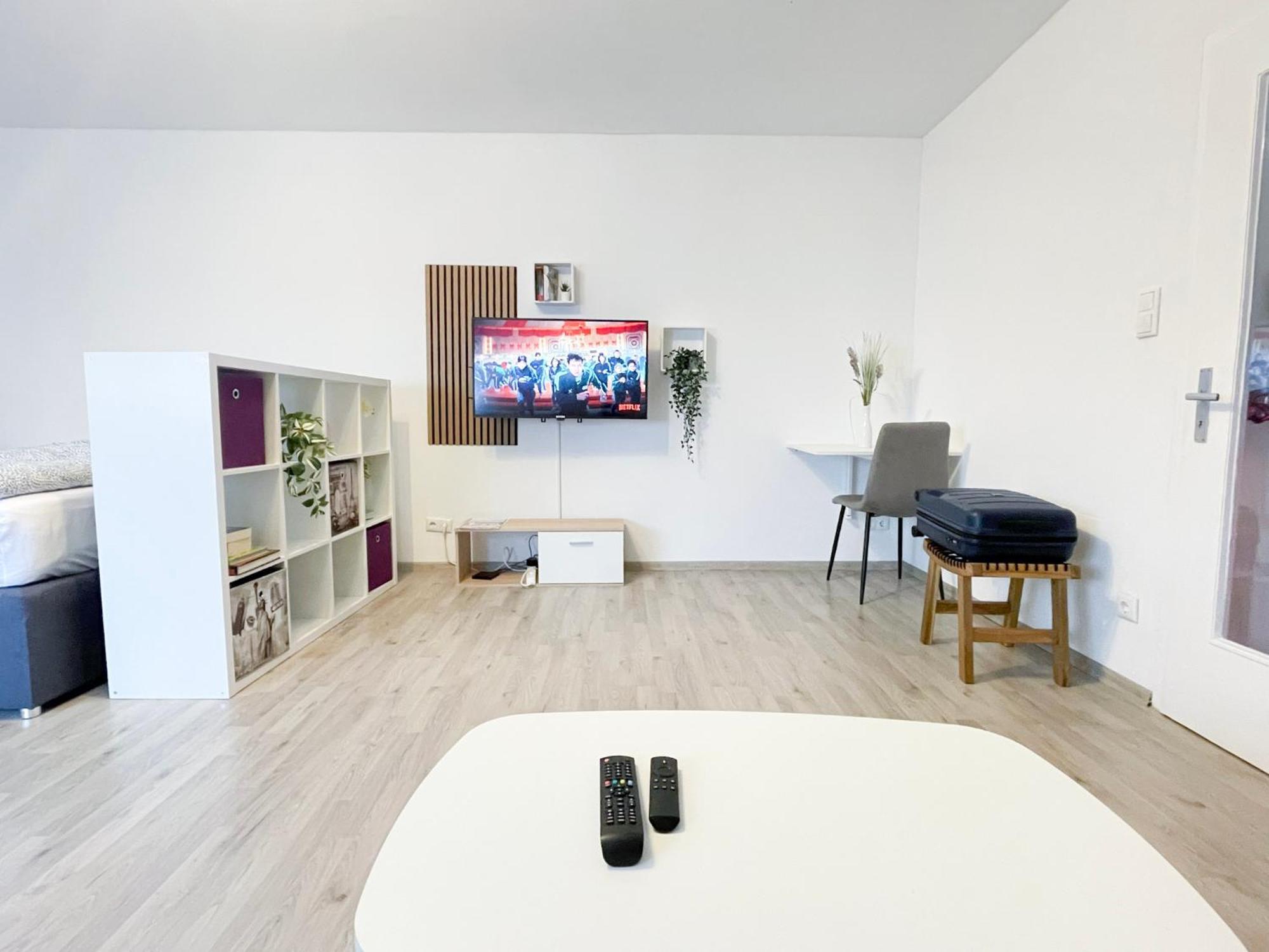 Perfekte 1,5 Zentral In Gegenueber Einkaufzentrum *